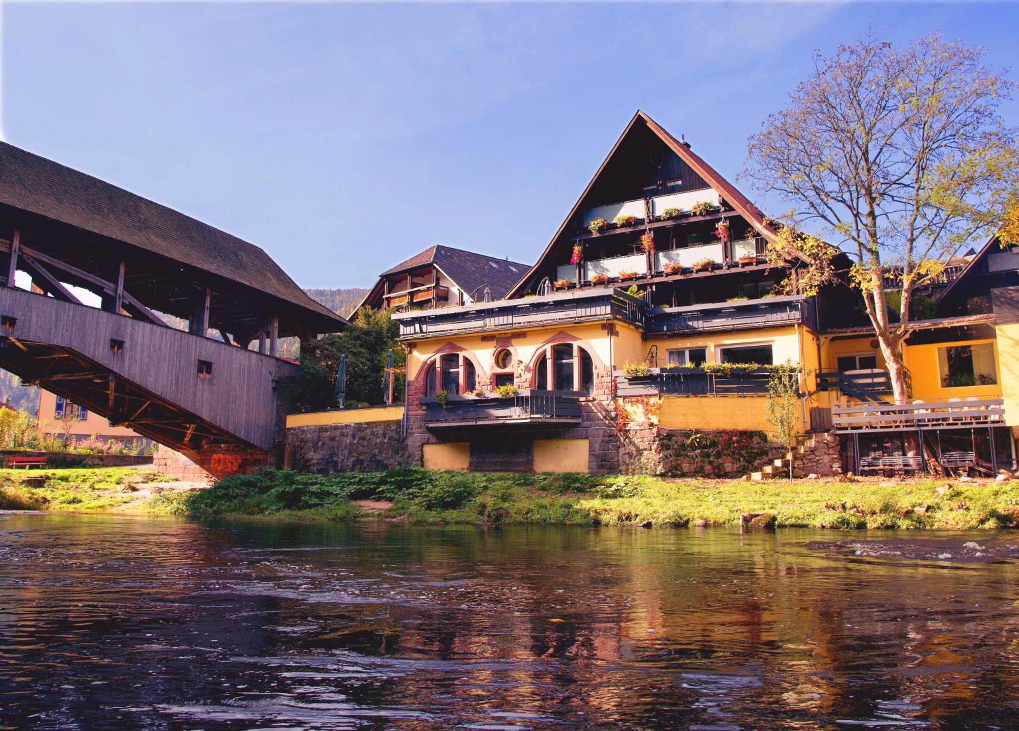 Das Waldhaus フォルバック エクステリア 写真