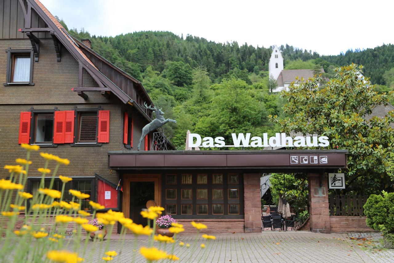 Das Waldhaus フォルバック エクステリア 写真